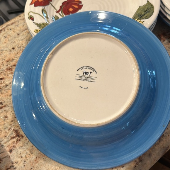 Pier 1 🌻 EUC Sunflower Fields Dinner Plates - 1 plate listing Very Gently used - Picture 5 of 5